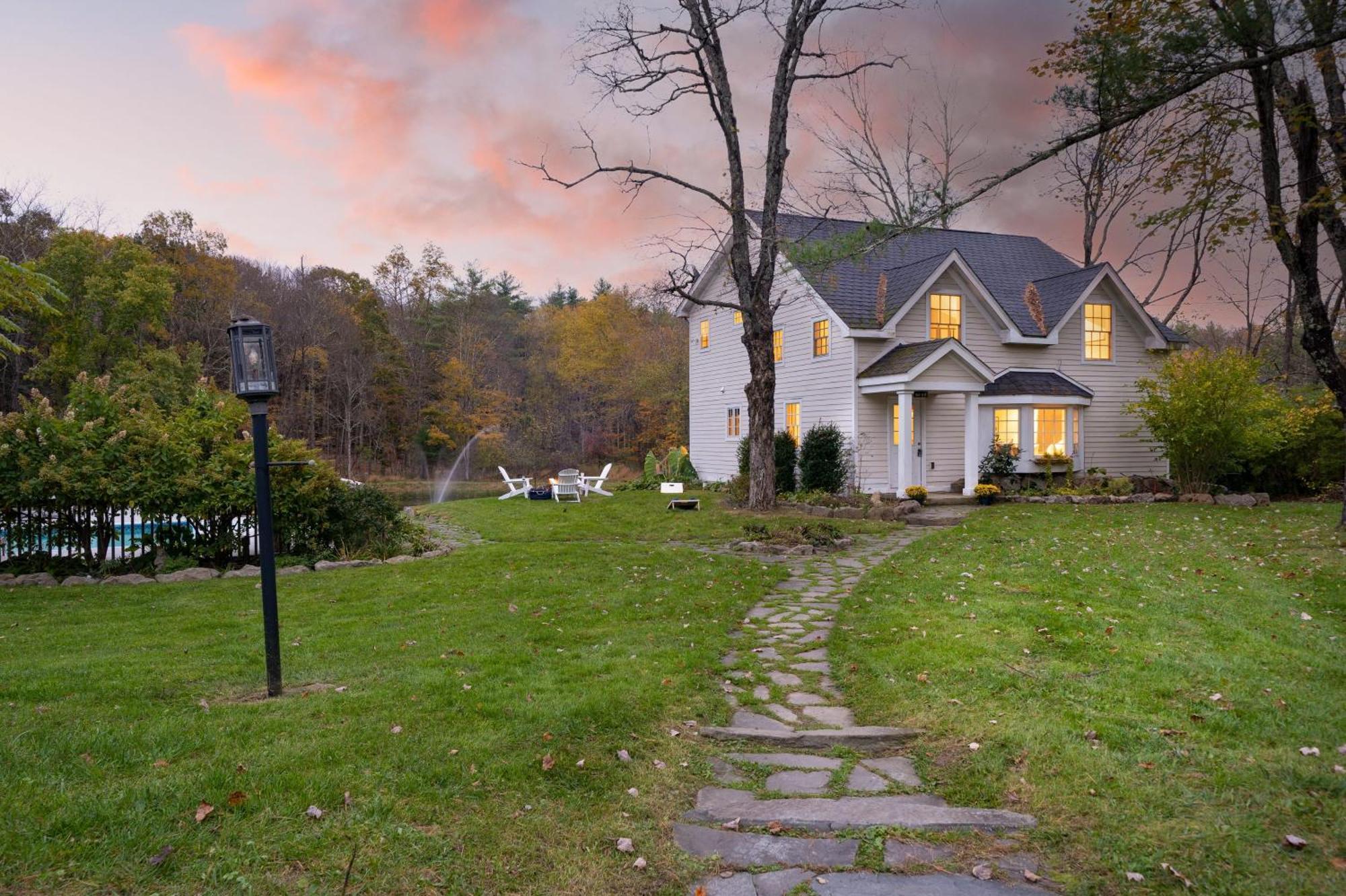Cortland By Avantstay Charming Heritage Estate W Private Lake Pool Saugerties Buitenkant foto